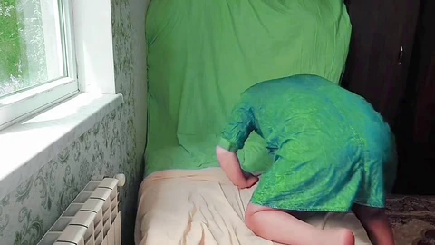 跳舞, 人妖自慰